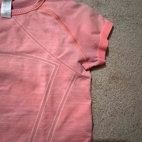 Lululemon Ivivva short sleeve shirt - Picture 3 of 4